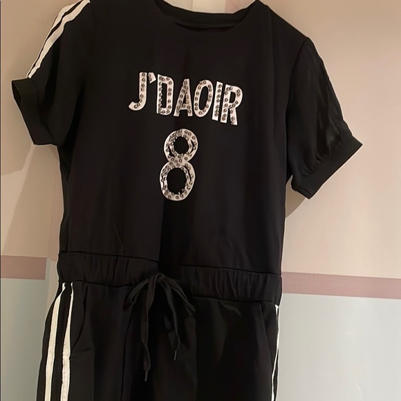 Dress - Picture 3 of 3